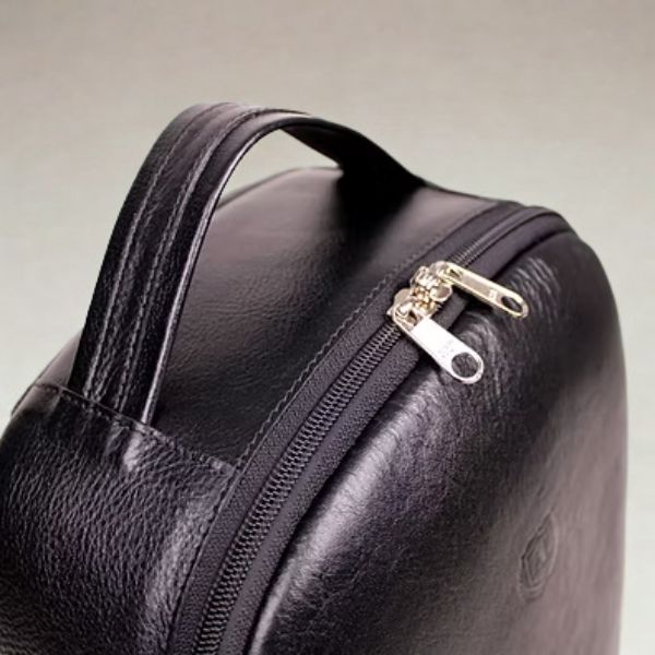 Mochila Executiva Casual em Couro - 1423 - Preta - Imagem 4