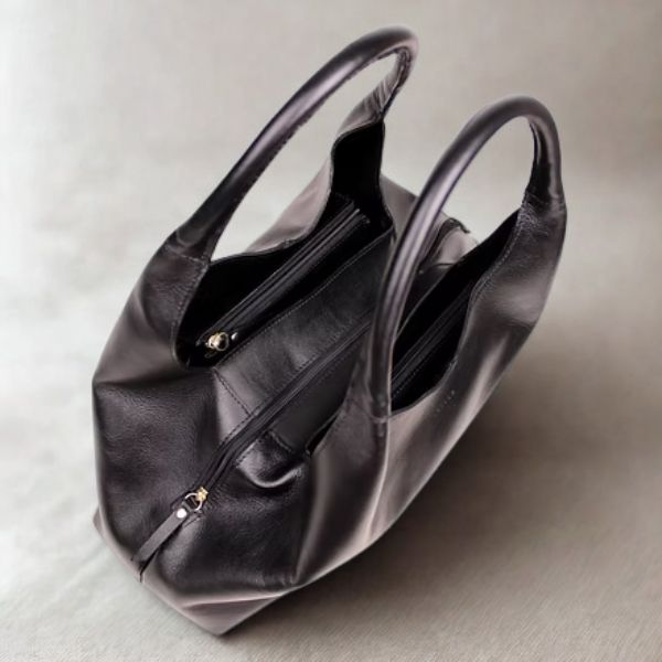Bolsa Feminina de Ombro em Couro - 8016 - Preta - Imagem 4